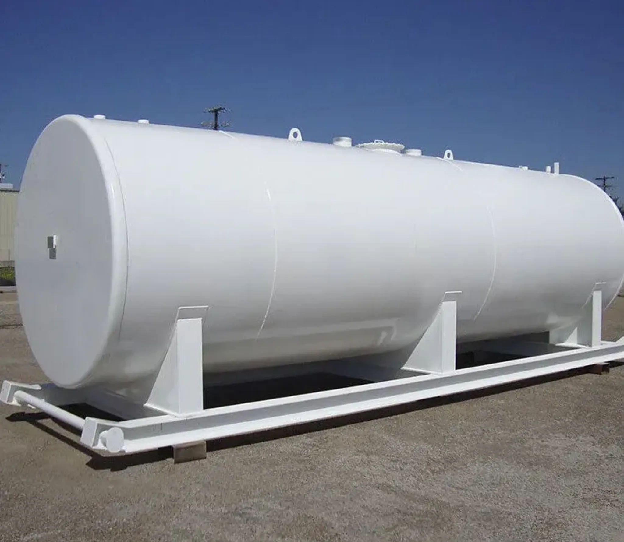 Баки напорные для хранения реагентов БНХ: Проектирование, производство, поставка, монтаж и пуско-наладочные работы с гарантией для Республики Ингушетия