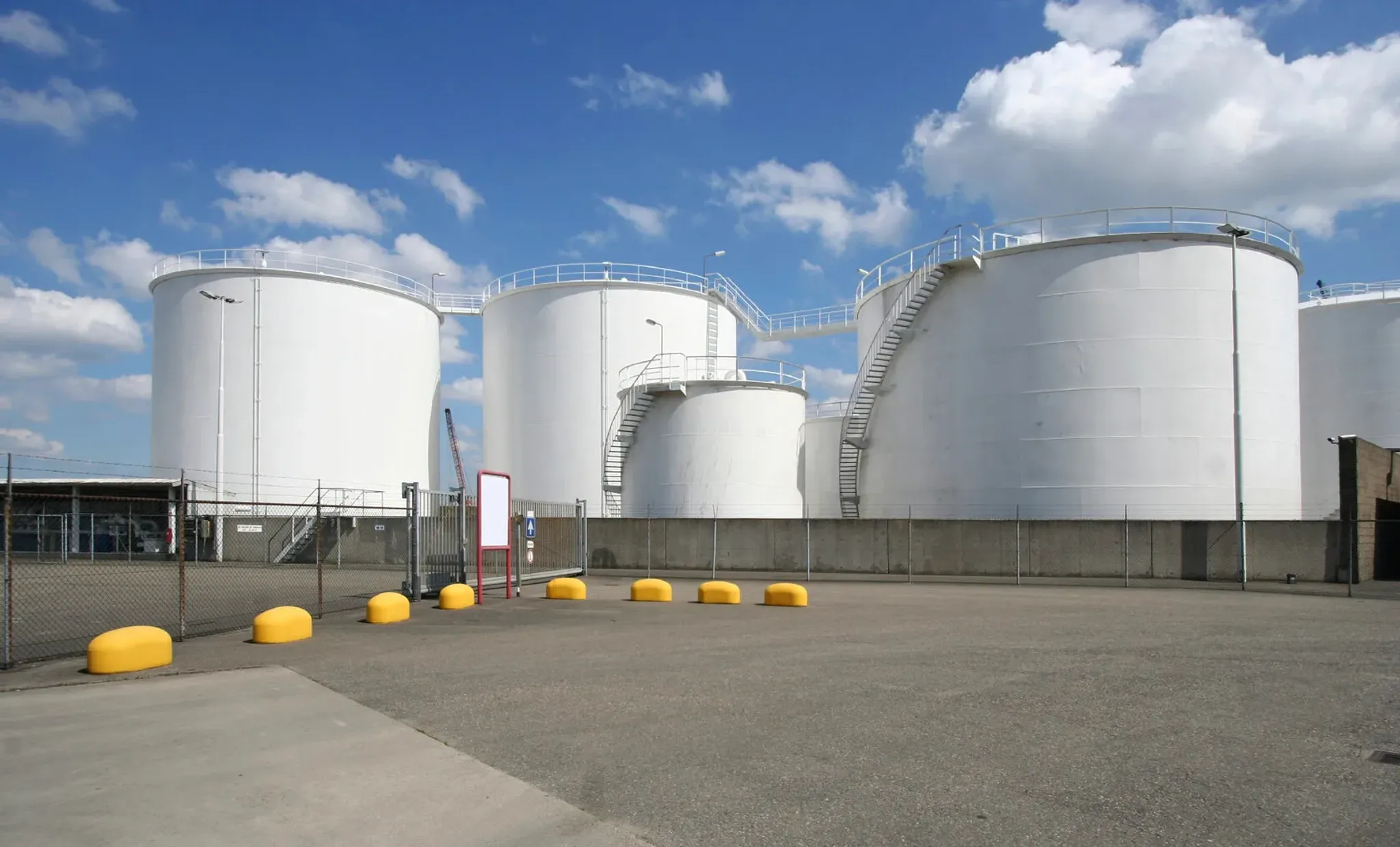 Проектирование и производство БАГВ-3000 М³ – надежные баки-аккумуляторы горячей воды для Республики Тыва