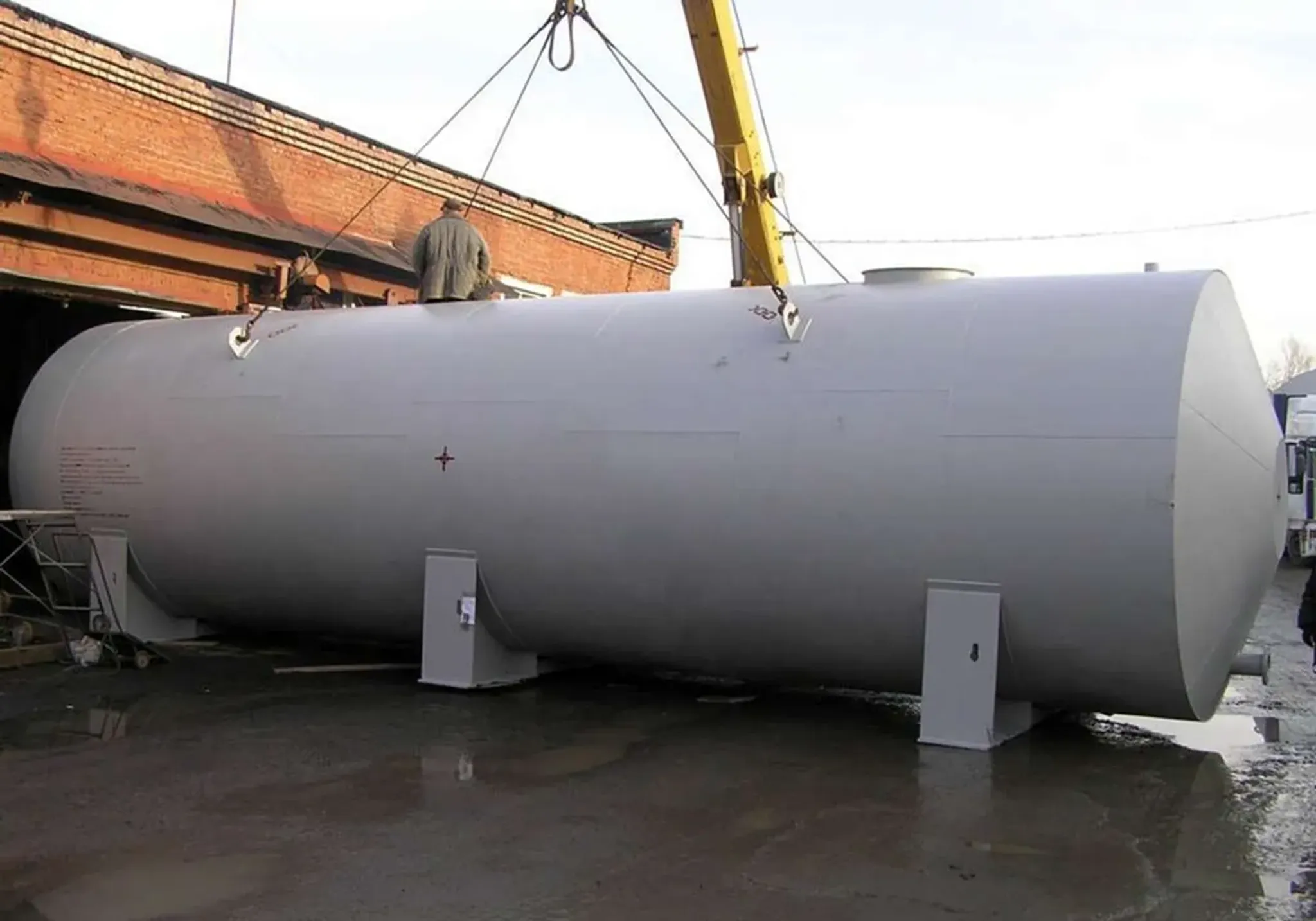 РГСД-25 м³: производство двустенных резервуаров под ключ для Санкт-Петербурга