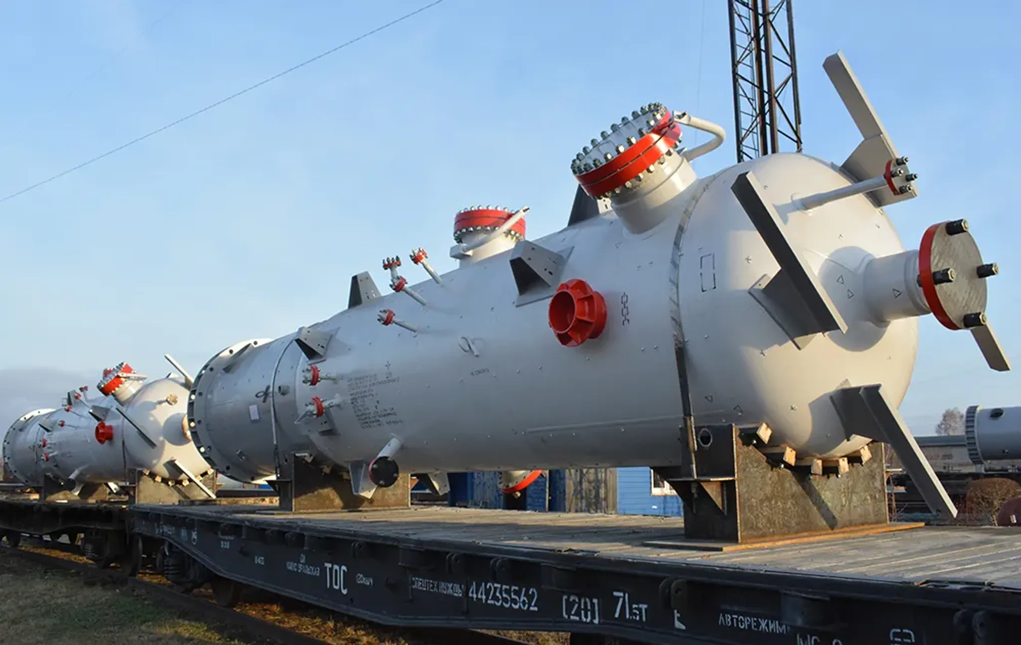 Факельный сепаратор ФС производство под ключ для Чеченской Республики: проектирование, поставка, монтаж и гарантийное обслуживание