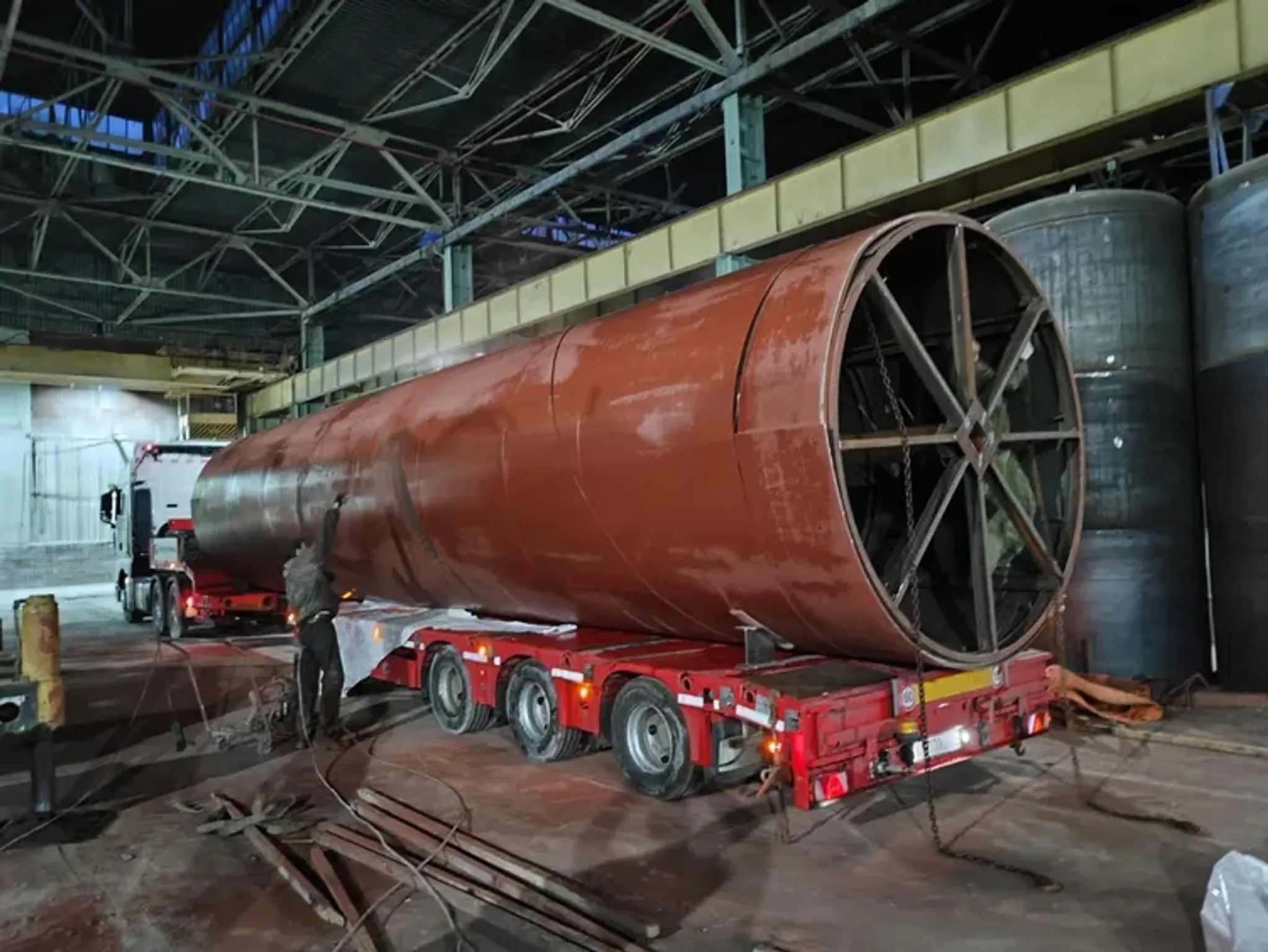 Емкости по конструкции и монтажу