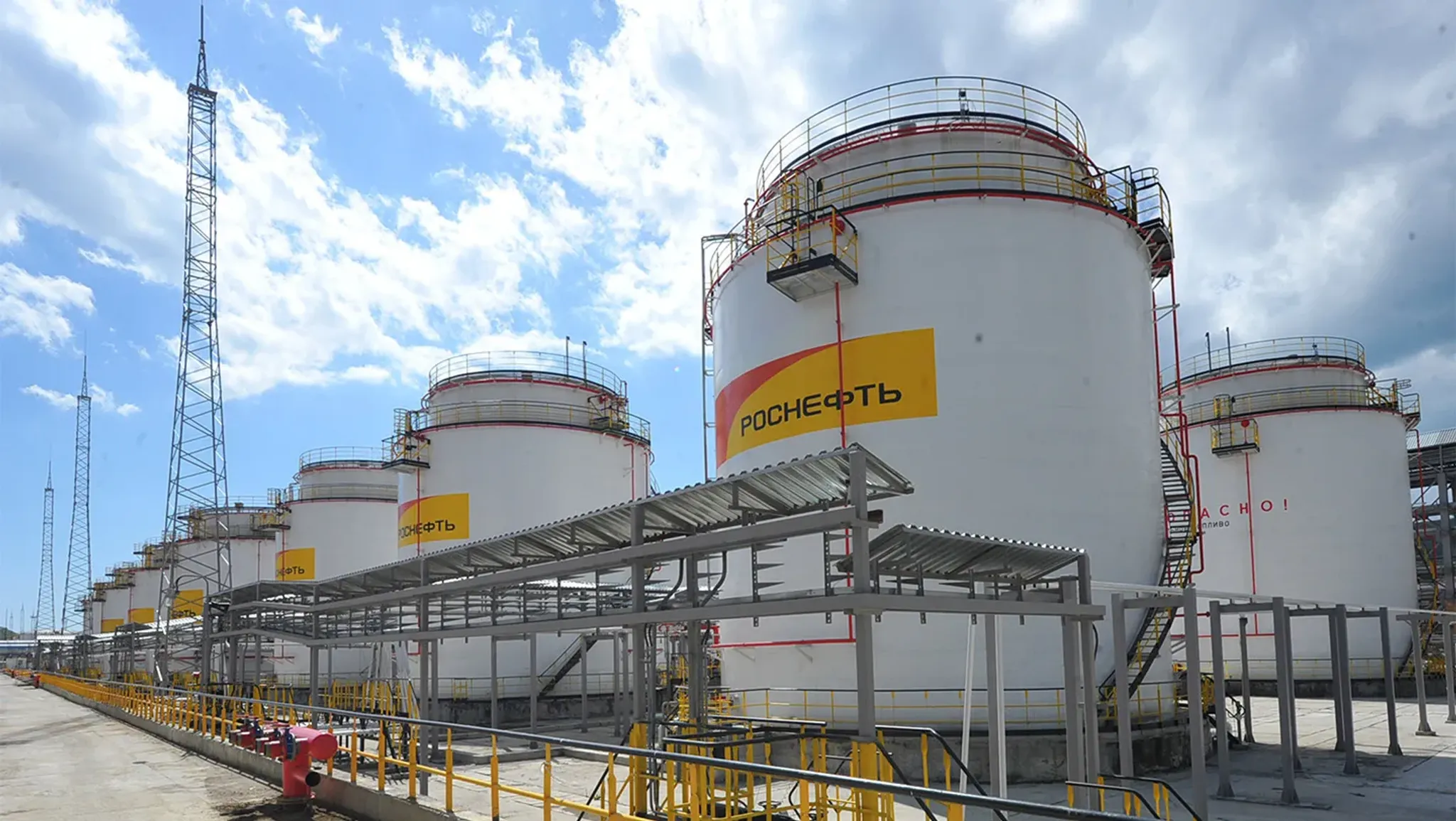 Проектирование производство поставка монтаж и пусконаладка БАГВ-300 м³ категории Баки-аккумуляторы горячей воды для Удмуртской Республики