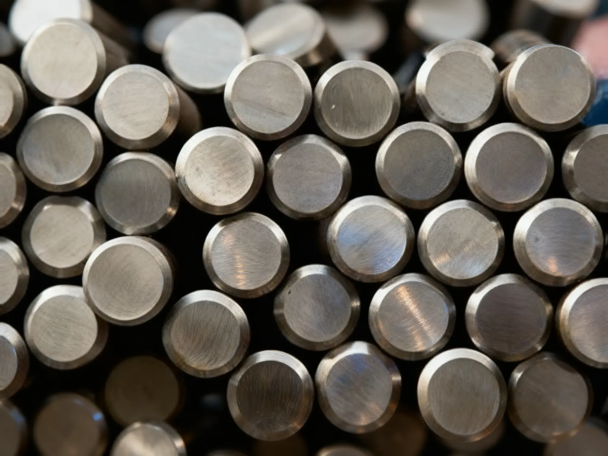 горячекатаный круг из сортовой нержавеющей никельсодержащей стали 120 DIN1013 (Обточенный)