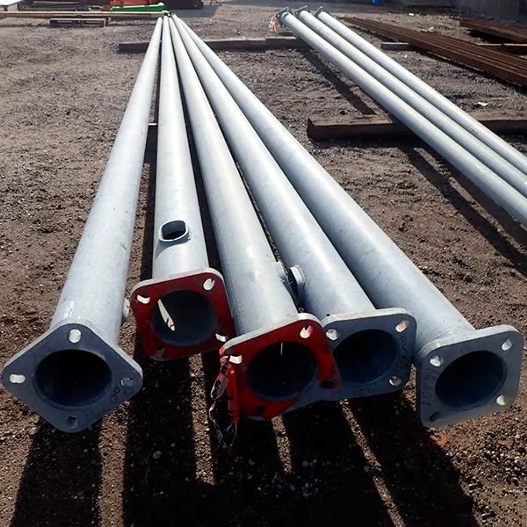 Металлическая стойка из круглой трубы 2000х76х4