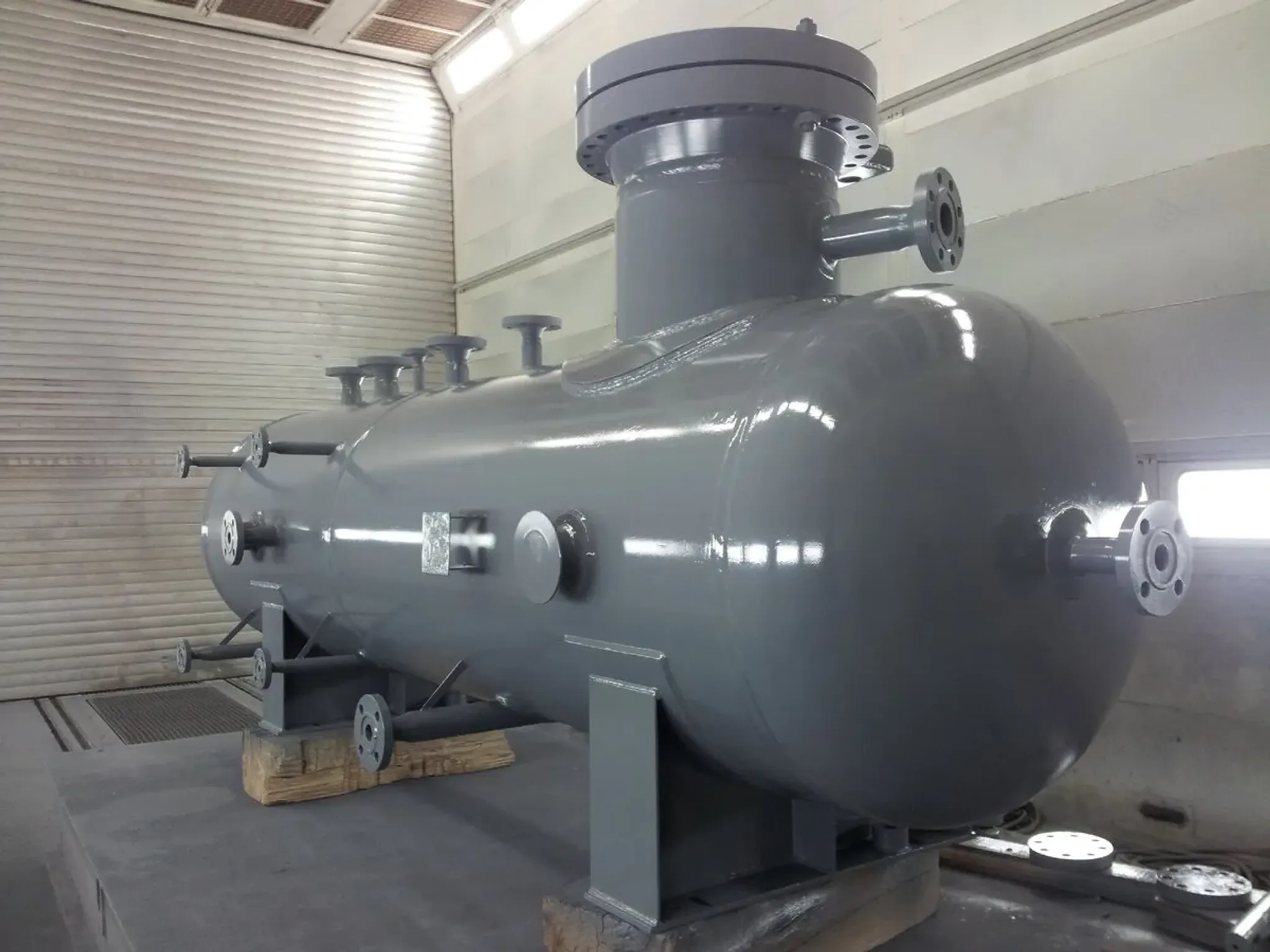 Факельный сепаратор ФС производство под ключ для Республики Саха (Якутия): проектирование, поставка, монтаж и гарантийное обслуживание