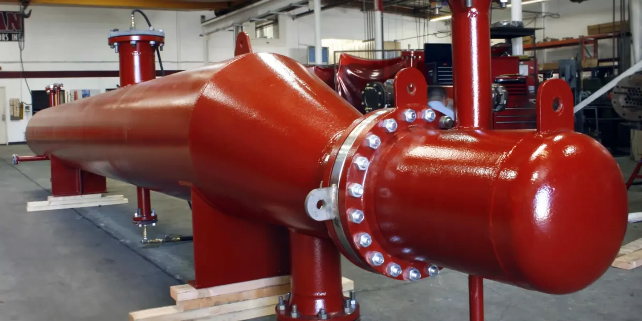 Производство испарителей-теплообменников и ребойлеров для Республики Алтай: проектирование, монтаж, гарантия